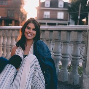 Meet your Posher, Ava